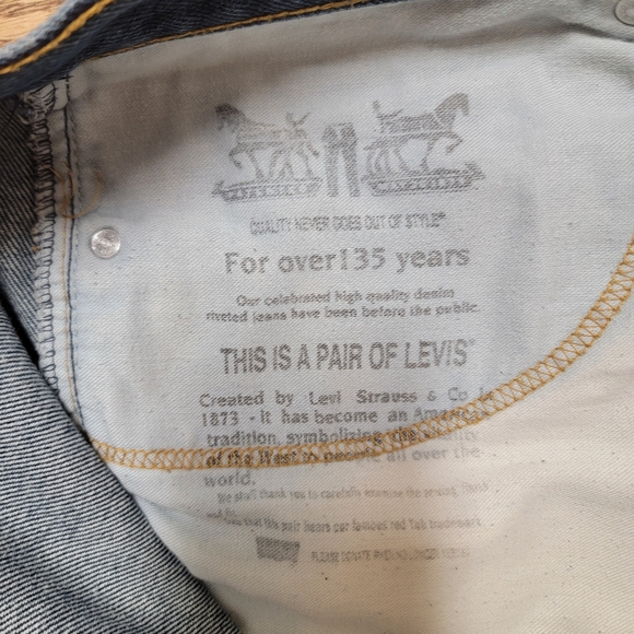 505 Levi's Strauss Jeans - Picture 6 of 9
